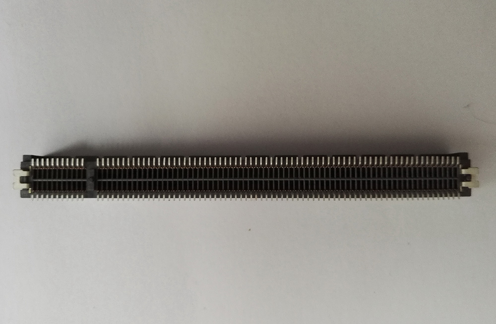 EAST-16401A59KXAR PCIE 164P（X16）SMT傳統(tǒng)型