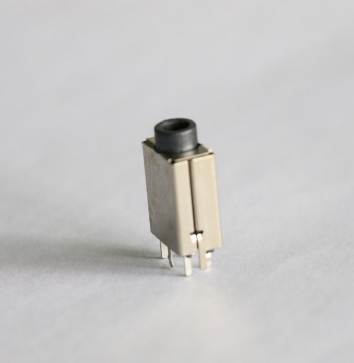 EAST-D3011-X  PHONE JACK 直立式H14.6mm