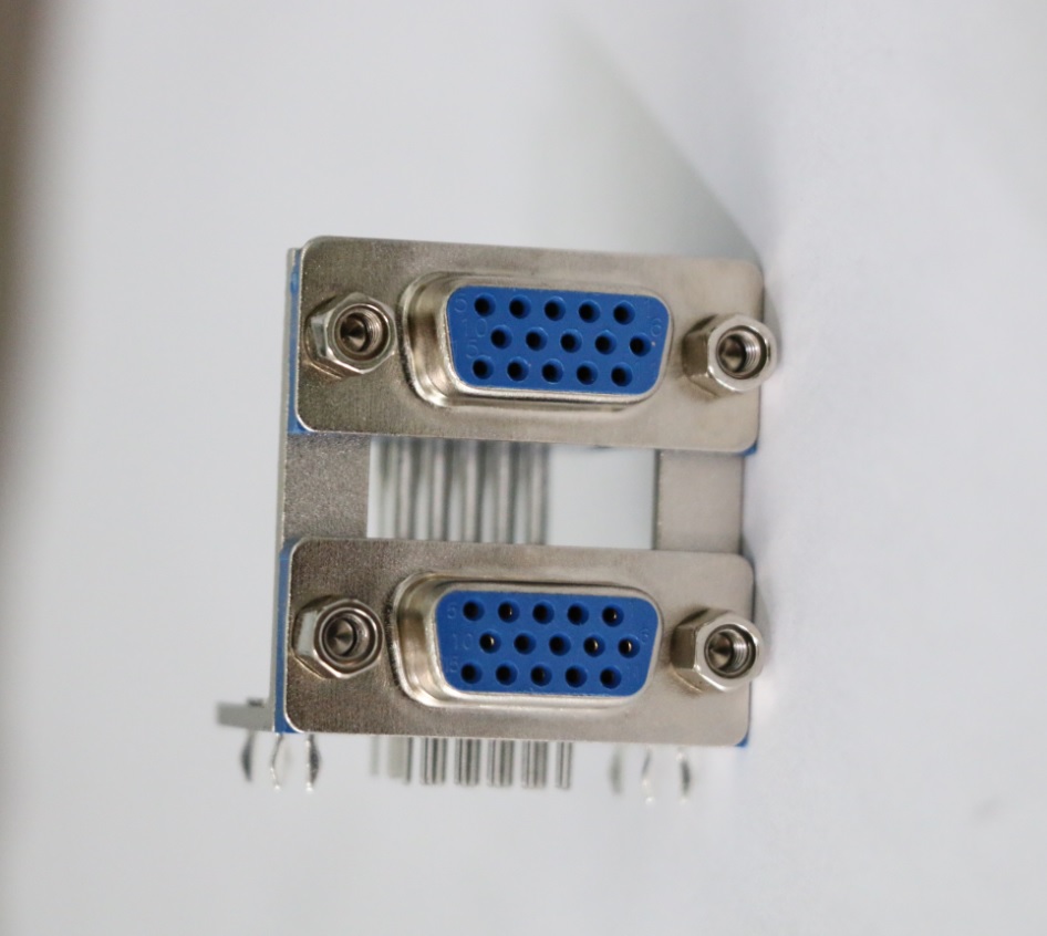 EAST-6SCSBP2A1XX 雙層VGA 15F母頭 5.08 H19.05